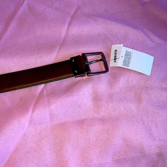 NWT Old Navy Faux-Leather Reversible Belt for Men (S) - Picture 3 of 4